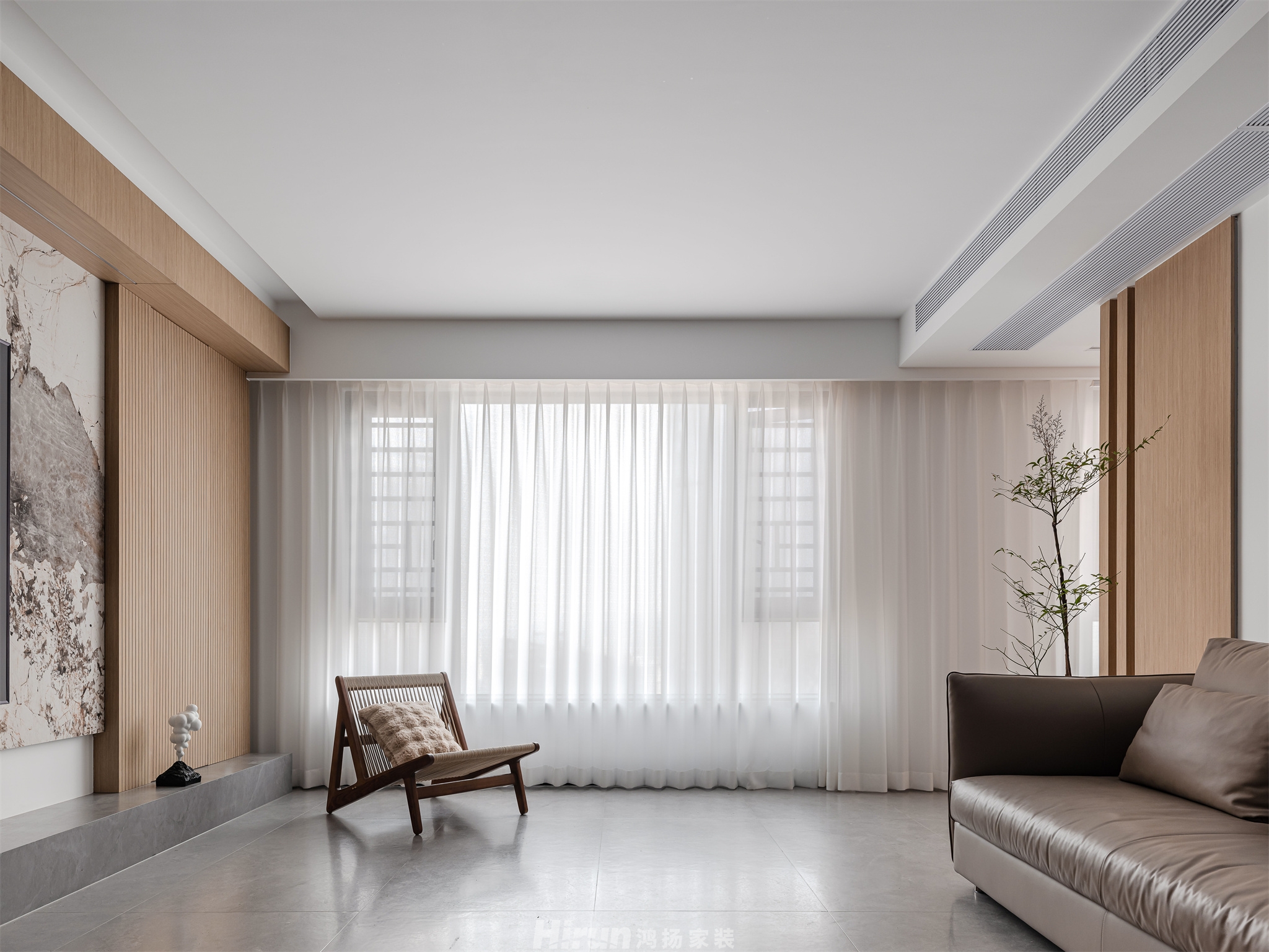 建發(fā)央著200㎡雅致現代復式 裝修案例實景圖-1