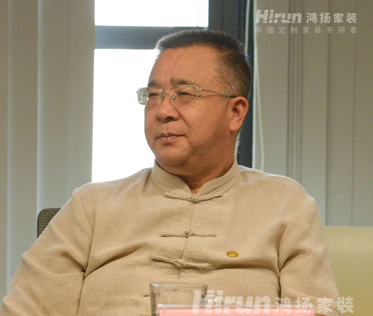 逆勢(shì)增長、破浪領(lǐng)航！政協(xié)副主席彭繼球盛贊鴻揚(yáng)家裝