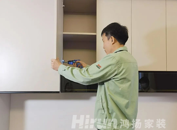 權威鑒證 勞模精神 | 卓越工匠郝鐵宏的一天